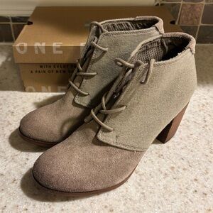 Toms Lunata lace-up booties